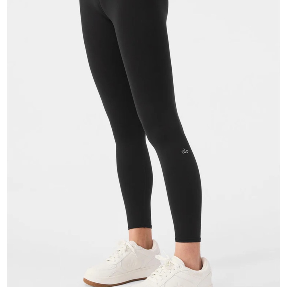 ALO Yoga Black 7/8 High-Waist Airbrush Legging